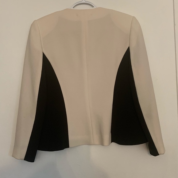 Aritzia Wilfred blazer - Picture 3 of 5